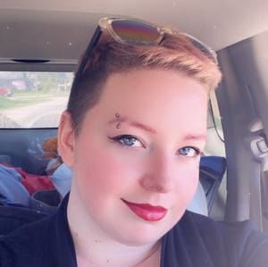 Meet your Posher, Briana